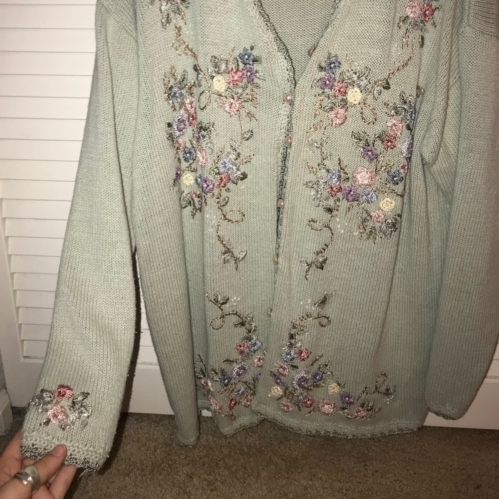 Cutest Granny Sweater Ever! 💕